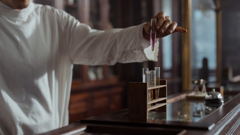 W matni choroby czy systemu medycznego? (wywiad z Robertem Whitakerem)